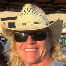 111 Summertime Cocktail Recipes: STEP-BY-STEP INSTRUCTIONS TO CREATE  DELICIOUS & REFRESHING DRINKS TO ENJOY WITH FRIENDS AND FAMILY WHEN  TEMPERATURES START TO RISE. (The Mixologist's Library): Daneri, Lou:  9798329480993: Amazon.com: Books