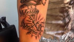 Tatuaje de la virgen de luján en la pierna: Los 55 Mejores Tatuajes De Famosos Futbolistas Con Sus Significados