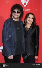 Lynne has been married two times: Los Angeles Feb 10 Image Photo Free Trial Bigstock