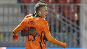 De dinsdag erna, op 13 oktober, reist de selectie van van de looi naar larnaca waar wordt gespeeld tegen jong cyprus. Jong Oranje Blijft Met Zege Op Noorwegen Foutloos In Ek Kwalificatie Nos