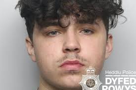 Prison officer found not guilty of inappropriate relationship with inmate