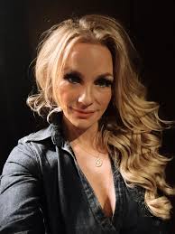 finally DONE for the day and it's Friday night in the city under a rare  black moon… will it be scary or just scary fun?… 😂😇… tbd  #fridaynightlights #nyclife