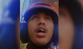 Kemampuan Pijin tiru stail nyanyian Anuar Zain dapat perhatian ramai  [METROTV]