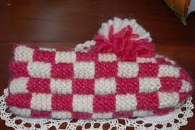 If not, here is the one ➡ ruclip.com/video/tfcveihbswq/видео.html abbreiations r=row k=knit p=purl k2tog=knit 2 together dr=decreasing row rs=right side ws=wrong side. Checkerboard Slipper Pattern Free Knitting Pattern For Phentex Slippers Knitted Slippers Pattern Knitting Patterns Free Free Knitting