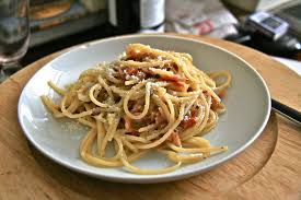 Sauce Carbonara Les 2 Recettes Ensauce Com Spaghetti Carbonara Carbonara Sauce Carbonara