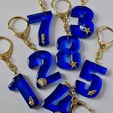 数字キーホルダー ブルー キーホルダー ハンドメイド レジン 手首