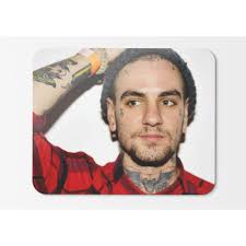 Подложка за мишка Christopher Mansfield Музикант Вокалист Китарист Огради