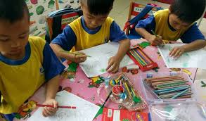 Kumpulan contoh cerita legenda rakyat nusantara yang diceritakan turun temurun dari nenek moyang kita, memiliki banyak pesan moral dan legenda si lancang: Manfaatkan Cerita Rakyat