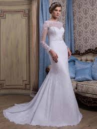 Abito da sposa su misura a sirena, realizzato in tulle e pizzo. Abito Da Sposa Accollato A Sirena Di Pizzo Con Maniche Lunghe