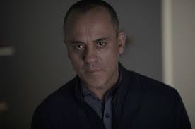 Passende markenmöbel mit hohem qualitätsstandard zu einem geringen preis! Dein Zuhause Gehort Mir Dieser Netflix Thriller Ist Fur Alle You Fans