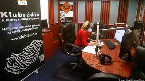 Klubradio hungary is a normal quality radio station and it uses approximately 60mb per hour. Hungary S Opposition Klubradio To Be Taken Off The Air News Dw 09 02 2021