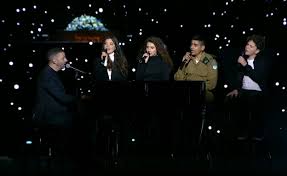 האירועים ילוו במופע זיקוקים שישוגר בשעה 21:30 מחמישה מוקדים בכיכר זיו. Kz 98lvh9jpavm