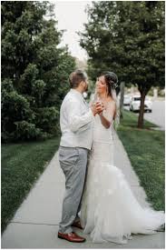 Holland Mi Wedding Venue Bride And Groom Michiganweddingvenue Photography Lindybeth Photograph Michigan Wedding Venues Wedding Event Space Wedding Venues