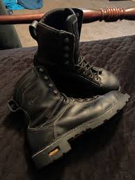 Whether you're a groundsman working on turf or grass, we've narrowed it down to the top six, which includes three of each type. My Danner Quarry Usa After A Year In The Power Plant And Then 6 Months Of Landscaping Boots