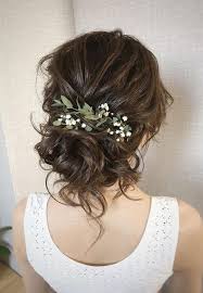 20 Fall Wedding Hairstyles With Flowers Fall Wedding Hairstyles Rustic Wedding Hairstyles Wedding Hair Flowers