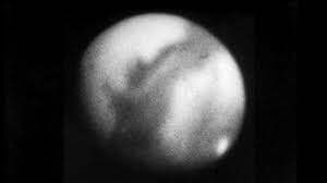 Its photos are so detailed that scientists can examine the planet's features at the scale of just a few feet, including the recent crash site of europe's schiaparelli mars lander. The Best Images Of Mars 1909 Drew Ex Machina