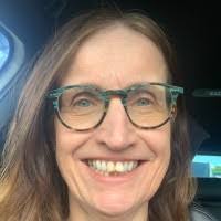 Nikki Curran's Instagram, Twitter & Facebook