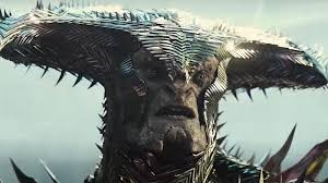 Zack snyder has been sharing little clips from the film, including one of superman in his black suit. What You Didn T Notice About Steppenwolf S New Device In Zack Snyder S Justice League