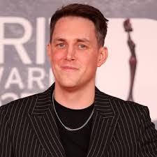 James Stenson's Instagram, Twitter & Facebook