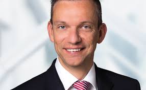 Sie verlassen jetzt die website der hsbc trinkaus & burkhardt ag. Sven Stephan Verlasst Hsbc Deutschland