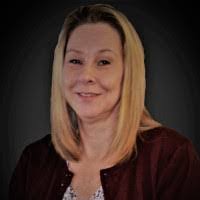 Lisa Schunk's Instagram, Twitter & Facebook