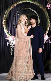 Turner and jonas didn't hang around in vegas, though. Joe Jonas Sophie Turner Pics Sophie Turner Photoshoot Sophie Turner Joe Jonas Joe Jonas