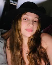 Editha Rivera's Instagram, Twitter & Facebook