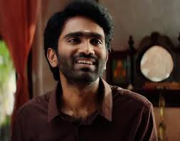 Sa tingin mo kaya niyang mapantayan ang pamana ng kanyang ama? : r/kollywood