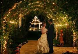 Twin Oaks House Gardens Oaks House Wedding Picture Poses Secret Garden Wedding