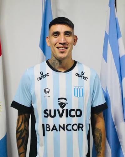 RICARDO CENTURIÓN YA LUCE LOS COLORES DE RACING DE CÓRDOBA! 👌 ¿Cómo creen  que le irá en esta nueva etapa? 🧐 📸 @clubaracing