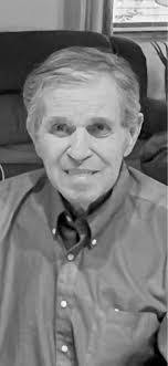 Kenneth Paddock's Instagram, Twitter & Facebook