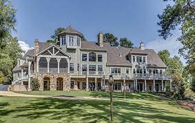 Information on lake lanier activities, dining, vendors, and events. Eight Of The Most Expensive Lake Homes For Sale In Georgia