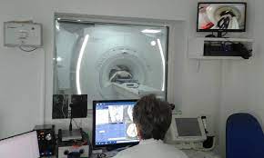 Rmn sau imagistica prin rezonanţă magnetică este o procedură de diagnostic. InvestigaÅ£ii Rmn Gratuite La Spitalul JudeÅ£ean