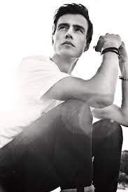 Male Portrait W Sun Flare Love This Male Portrait Male Portrait Poses Portrait Photography Men