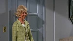 Just an dem tag, an dem nicholas arden (garner) seine frau richterlich für tot erklären lässt, kommt die als… Eine Zuviel Im Bett Blu Ray Kritik Zur Komodie Mit Doris Day Blengaone