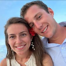 Who is a good licensed construction contractor to finish my shed?