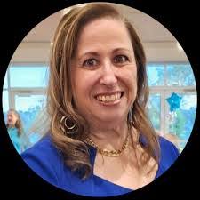 Mayra Bernard's Instagram, Twitter & Facebook