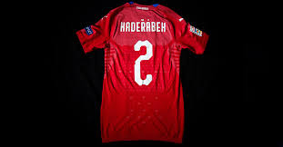 Januar 1993 noch bis zum erfolglosen abschluss der bereits begonnenen qualifikationsrunde zur wm 1994 ende 1993 existierte. Nations League Das Trikot Eines Tschechischen Nationalspieler