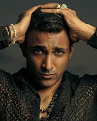 KrismO aka Makaveli Monala (@bronzemamba) • Instagram photos and videos