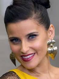 Résultat de recherche d'images pour "nelly furtado"