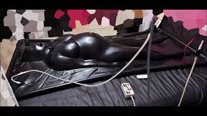 Sub Slave Loving Enema Inside Vacuum Bed: Swiss Anal Porn