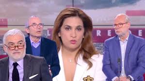 Nous vous invitons à regarder cet échange tendu entre sonia mabrouk, journaliste pour cnews, particulièrement courageuse et combattive face à la députée européenne lrem ilana cicurel. Sur Cnews Pascal Praud Salue Le Courage De Sonia Mabrouk Presentatrice De Cnews