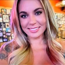 Andrew Delarosa's Instagram, Twitter & Facebook