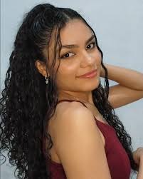 Michele Chaves (@michelechavesss) • Instagram photos and videos