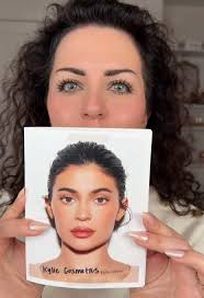 shade: comes naturally @Kylie Cosmetics @Kylie Jenner #glossylipkit #k...