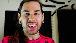 Elder Grown Is Rising