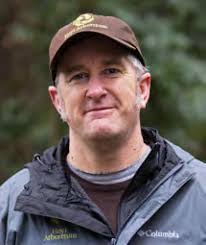 Lou Pratt's Instagram, Twitter & Facebook