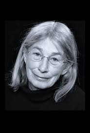 Finding Comfort in Nature: Mary Oliver's Poetry