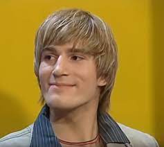 Nejmladší ministr zdravotnictví v české historii adam vojtěch se objevil ve druhém ročníku pěvecké soutěže. Adam Vojtech V Semifinale Superstar 2005 Cysnews