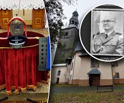 Życie człowieka zmienia się, ale się nie kończy". Pogrzeb policjanta  Daniela Łuczyńskiego